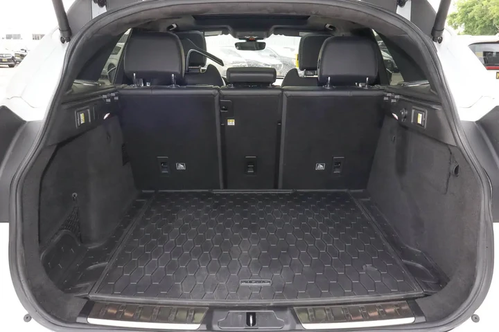 $26587 : 2020 F-PACE 30t R-Sport AWD image 10