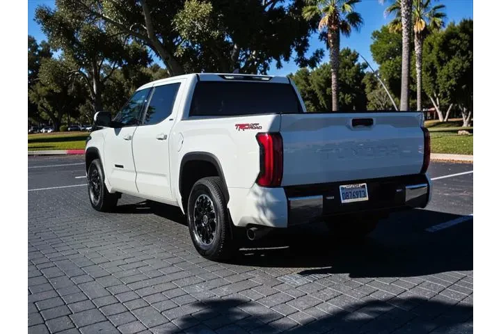 $39995 : Toyota Tundra 2022 4x2 SR5 4 image 7