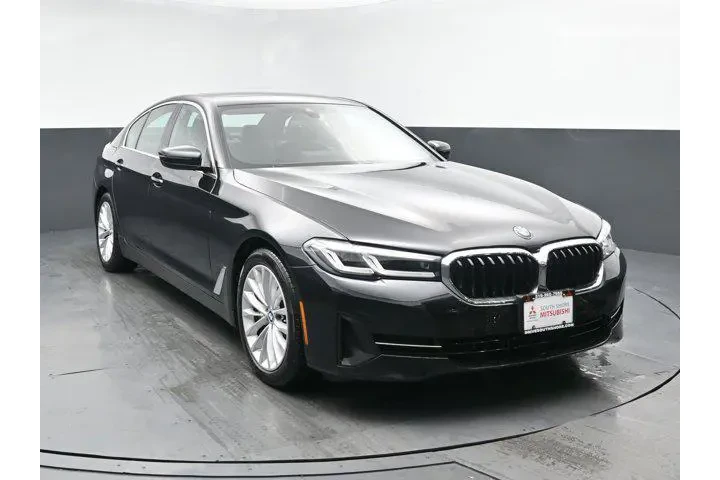 $33752 : BMW 5 Series 2023 AWD 530i x image 2