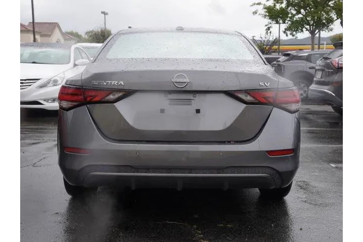 $18290 : Nissan Sentra 2024 SV 4dr Se image 4