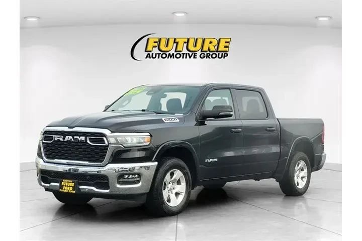 $34967 : Ram 1500 2025 4x4 Big Horn 4 image 8