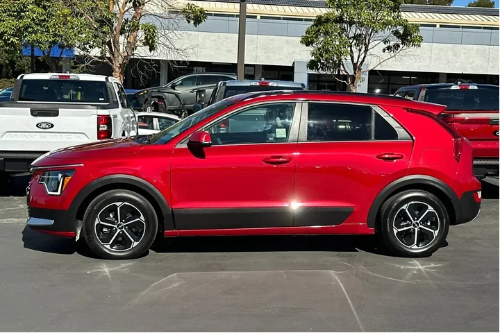$26991 : Kia Niro 2023 EX 4dr Crossov image 10