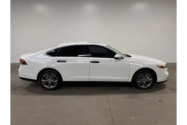 $28912 : Honda Accord Hybrid 2024 EX- image 2