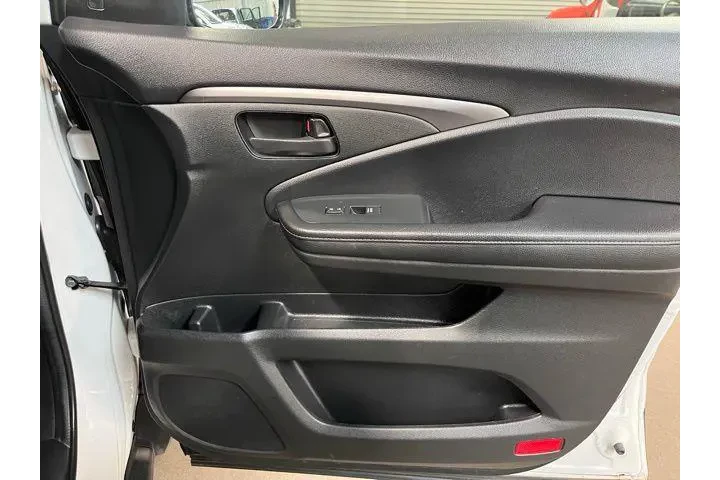 $32448 : Honda Passport 2023 AWD EX-L image 10