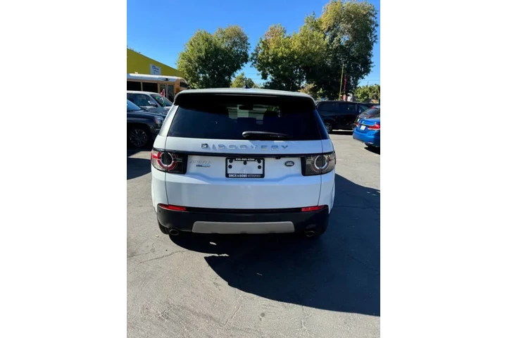 $12395 : 2016 Land Rover Discovery Spo image 8