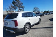 $17975 : Kia Telluride 2020 EX 4dr SU thumbnail