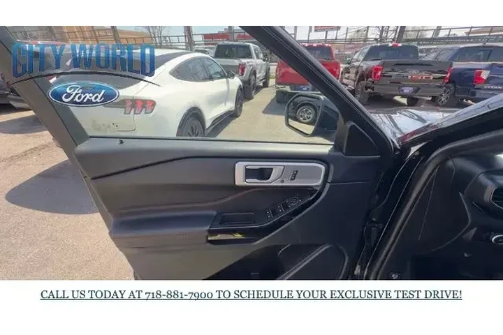 $35288 : Ford Explorer 2023 AWD ST-Li image 6