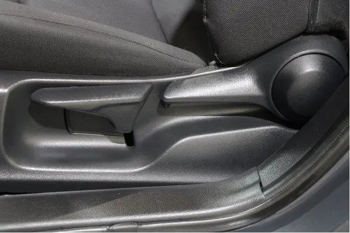 $20889 : Toyota Corolla 2023 LE 4dr S image 4