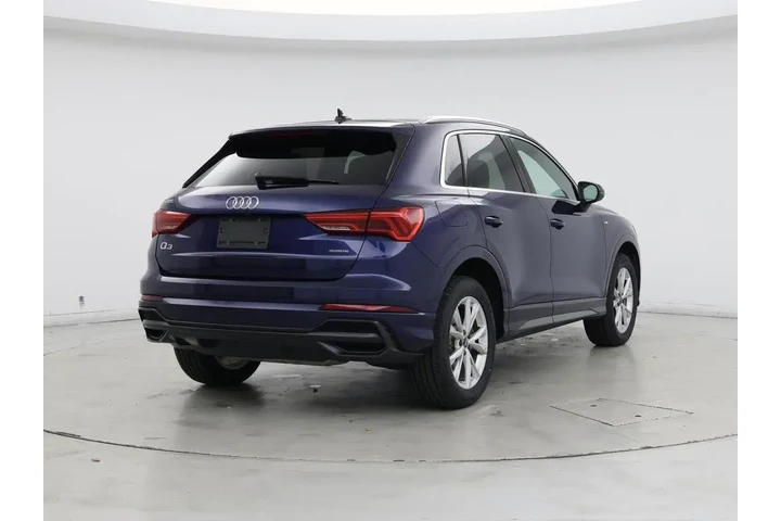 $22998 : Audi Q3 2021 AWD quattro S l image 8