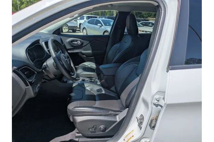 $24995 : Jeep Cherokee 2023 4x4 Altit image 7