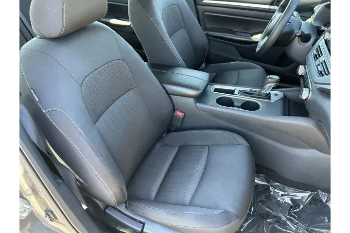 $16659 : Nissan Altima 2022 2.5 SV 4d image 10