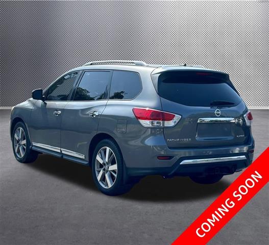 $15847 : 2016 Pathfinder Platinum image 3