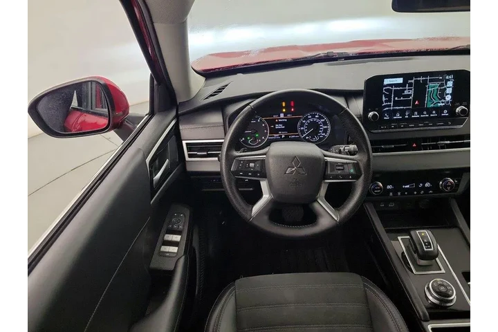 $23998 : Mitsubishi Outlander 2024 SE image 9