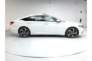 $25998 : Honda Accord 2019 Sport 4dr thumbnail