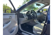 $13298 : 2013 Corolla LE thumbnail