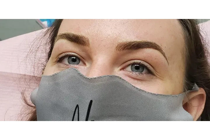 Microblading Eyebrows image 1