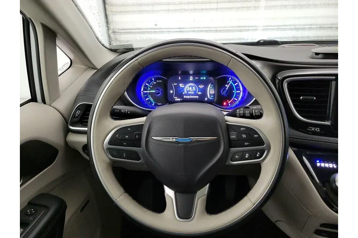 $23998 : Chrysler Pacifica Hybrid 201 image 10
