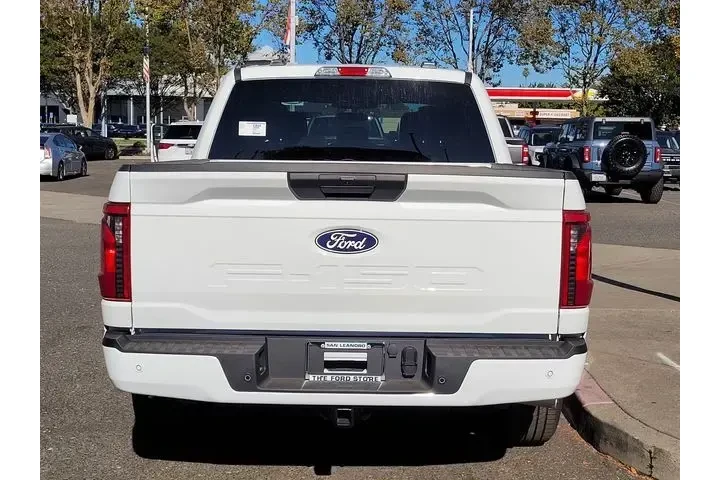 $38595 : Ford F-150 2024 4x2 STX 4dr image 7