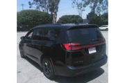 $31321 : Chrysler Pacifica Plug-In Hy thumbnail