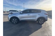 $16982 : Kia Sportage 2020 AWD LX 4dr thumbnail