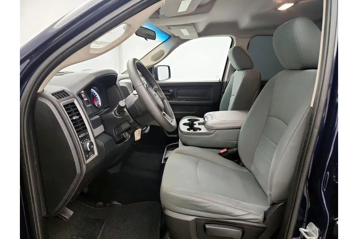 $18998 : Ram 1500 2015 4x2 Express 4d image 3