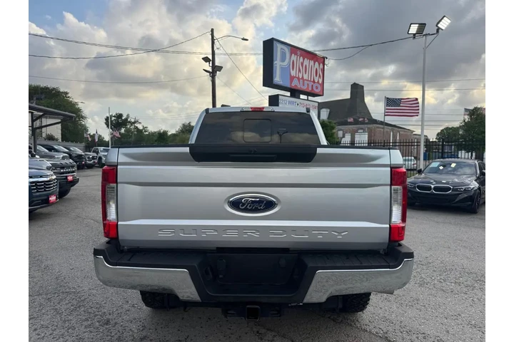 2019 F-250 SD STX image 5