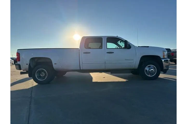 $24700 : Chevrolet Silverado 3500HD 2 image 5