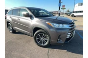 $29997 : 2019 Highlander SE thumbnail