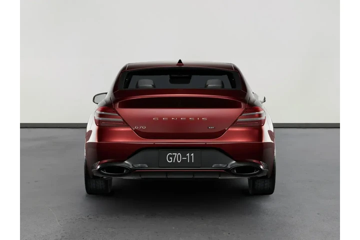 Genesis G70 2025 3.3T Sport image 7