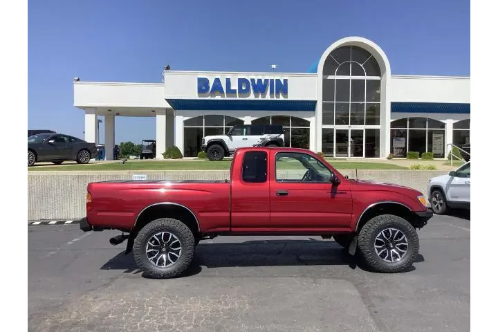 $24950 : Toyota Tacoma 1999 2dr SR5 V image 8