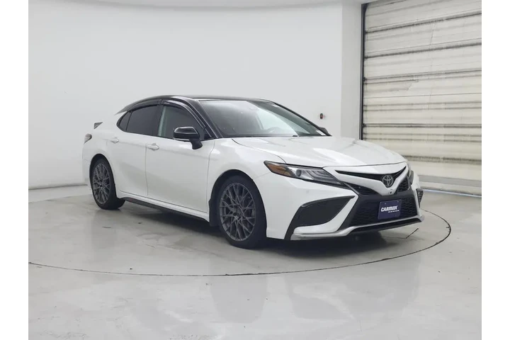 $29998 : Toyota Camry 2021 XSE V6 4dr image 1