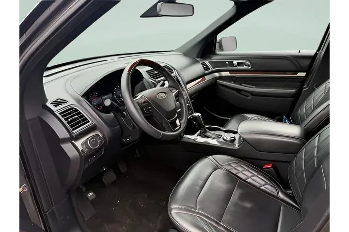 $20995 : Ford Explorer 2018 AWD Plati image 5