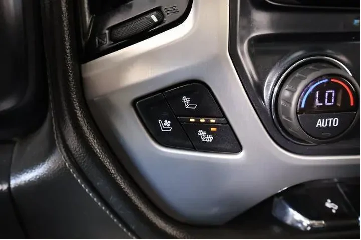 $28334 : GMC Sierra 1500 2017 4x4 SLT image 7