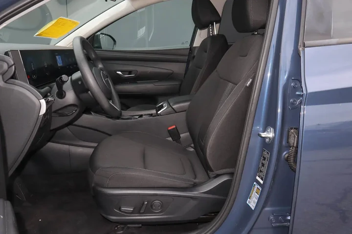 $22788 : 2025 Tucson SEL FWD image 7