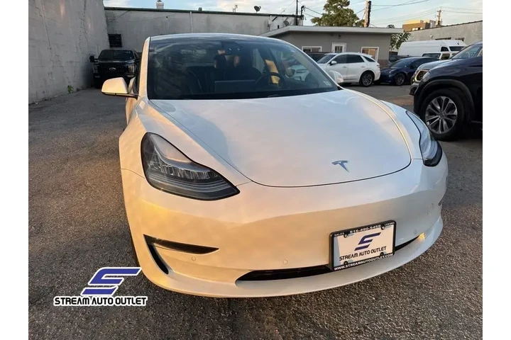 $19936 : Tesla Model 3 2021 AWD Long image 2