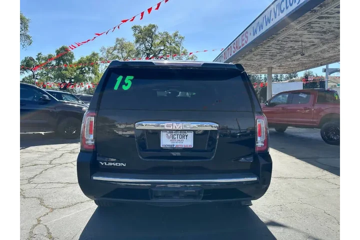 2015 GMC Yukon Denali image 7