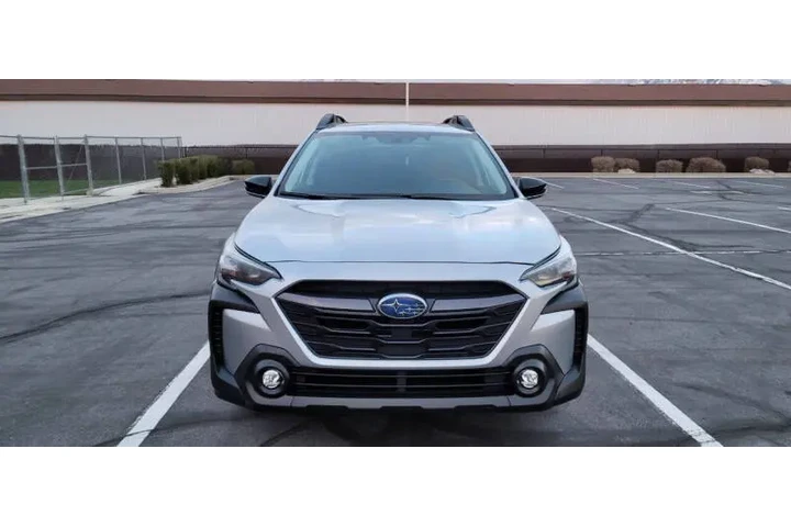 $26900 : 2024 Outback Limited image 4