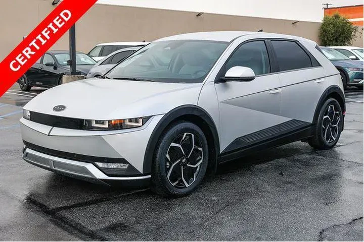 $23498 : Hyundai IONIQ 5 2023 AWD SEL image 3