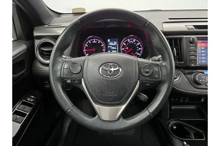 $21998 : Toyota RAV4 2016 SE 4dr SUV image 10