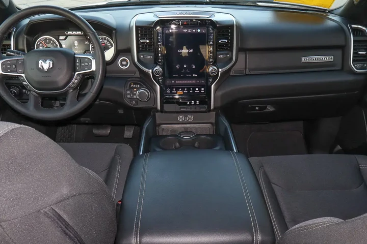 $38988 : 2025 1500 Big Horn 4x4 Crew C image 10