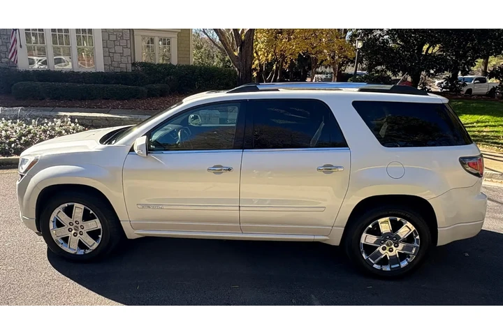 $4900 : 2015 GMC Acadia Denali image 6