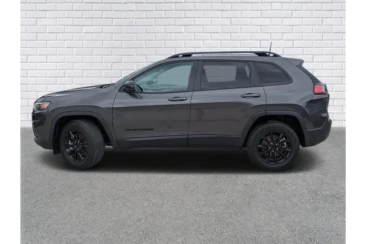 $25990 : Jeep Cherokee 2023 4x4 Altit image 2