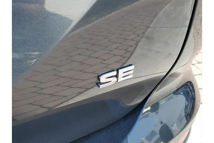 $20999 : Mitsubishi Outlander 2024 SE image 9