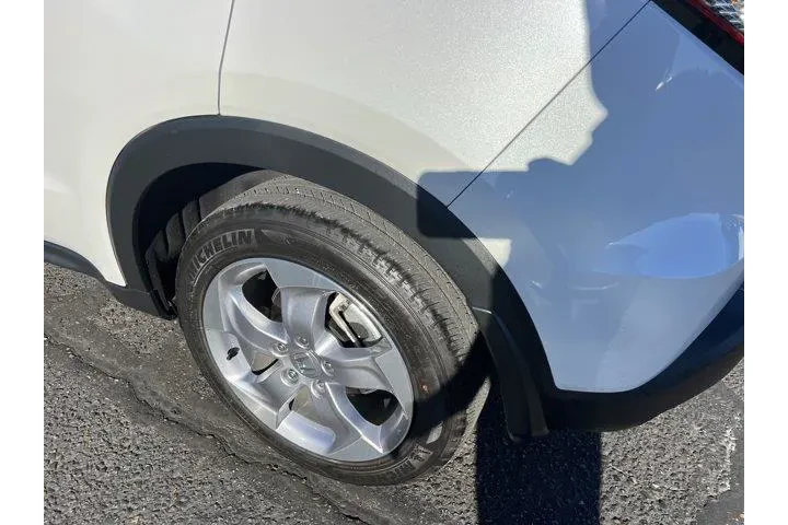 $22698 : Honda HR-V 2021 LX 4dr Cross image 8