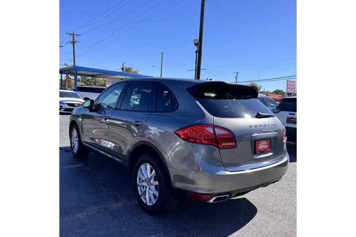 $18495 : 2013 Cayenne Diesel image 9