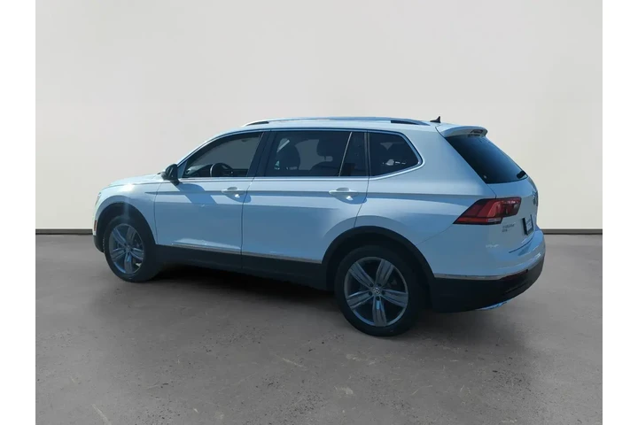 Volkswagen Tiguan 2021 SE 4d image 3