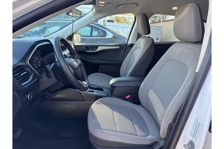 $17615 : Ford Escape 2022 SE 4dr SUV image 8