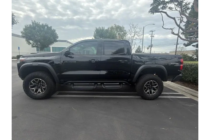 2024 Colorado ZR2 image 9