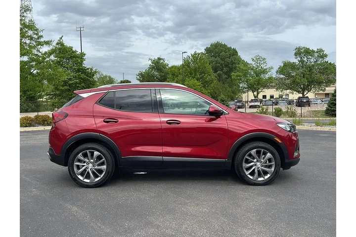 $18799 : 2021 Encore GX Essence image 10