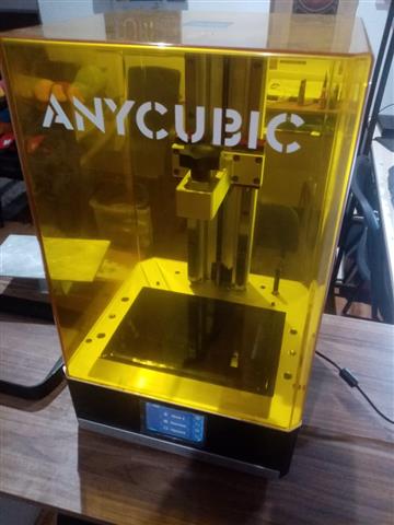 $300 : Vendo impresora resina Anycubi image 2